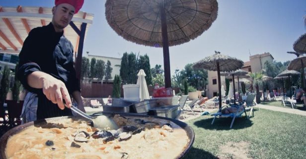 Aparthotel Playa Ferrera
