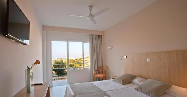Aparthotel Playamar