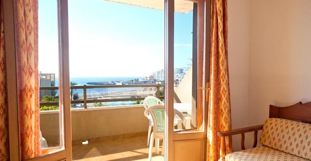 Aparthotel Playamar