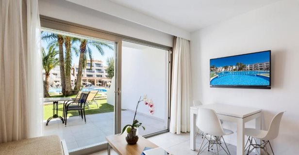 Aparthotel Playas Cas Saboners