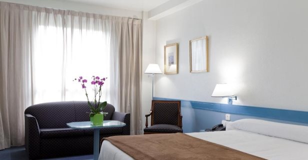 Aparthotel Plaza De España