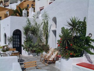 Aparthotel Porto Fira Suites