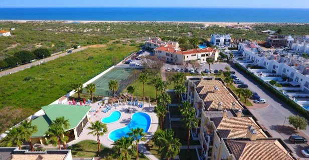 Aparthotel Praia Da Lota Resort