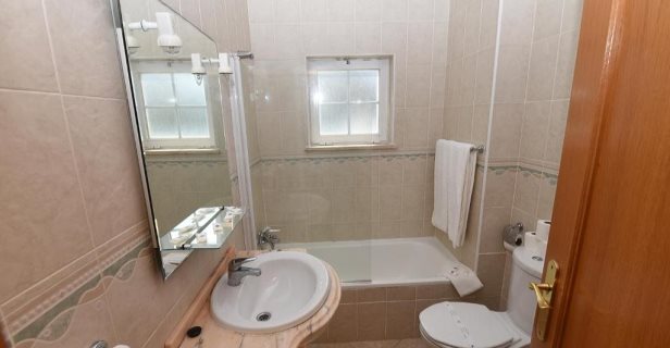 Aparthotel Praia Da Lota Resort