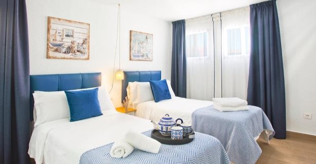 Aparthotel Pueblo Evita