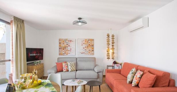 Aparthotel Pueblo Evita