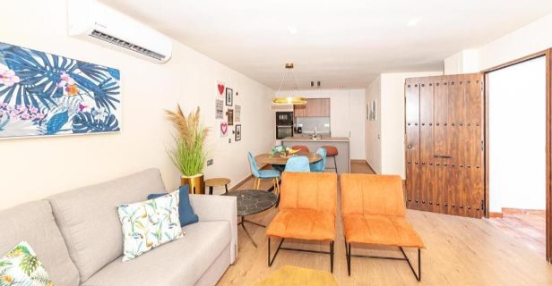 Aparthotel Pueblo Evita