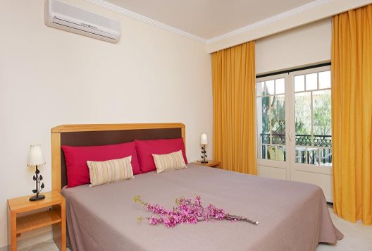 Aparthotel Quinta Pedra Dos Bicos