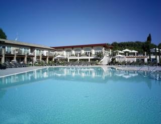Aparthotel Ramada Lake Garda
