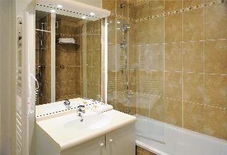 Aparthotel Residhome Bures La Guyonnerie