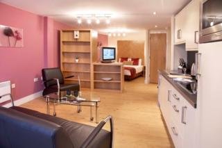 Aparthotel Roomzz City West
