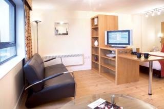 Aparthotel Roomzz City West