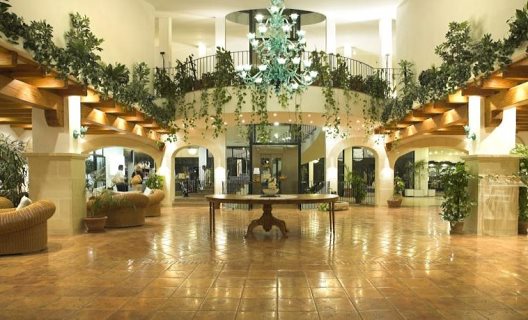 Aparthotel Royal Son Bou Family Club