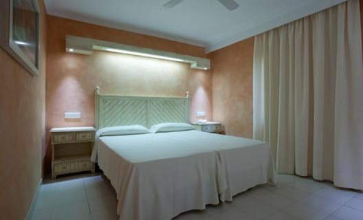 Aparthotel Royal Son Bou Family Club
