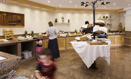 Aparthotel Royal Son Bou Family Club
