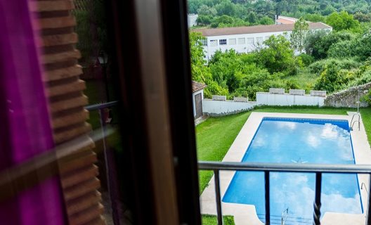 Aparthotel Rural Galaroza