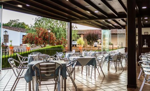 Aparthotel Rural Galaroza