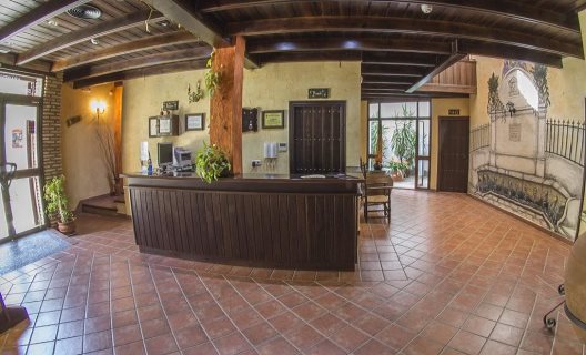Aparthotel Rural Galaroza