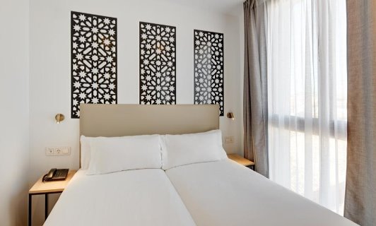 Aparthotel Sercotel Granada Suites