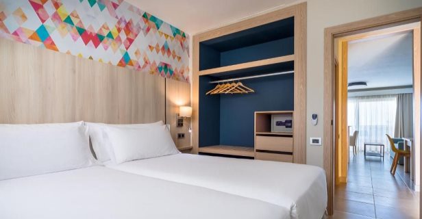Aparthotel Servatur Isora Suites