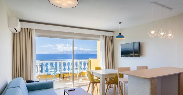 Aparthotel Servatur Isora Suites