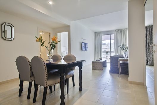 Aparthotel Splendom Suites Pau Claris