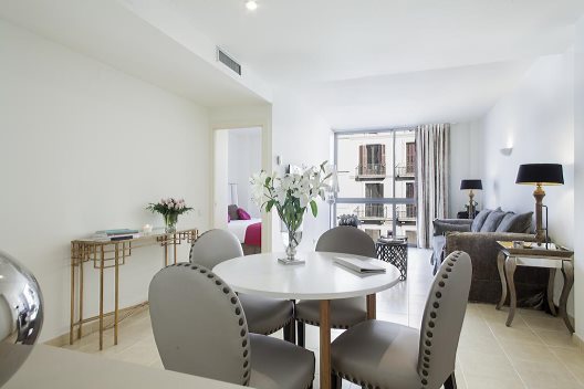 Aparthotel Splendom Suites Pau Claris
