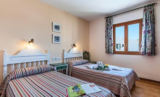 Aparthotel Surfing Playa