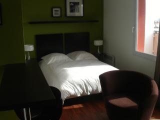 Aparthotel Teneo Suites Bordeaux Talence