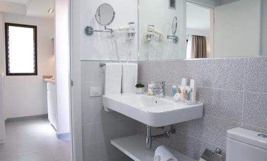 Aparthotel The Anamar Suites