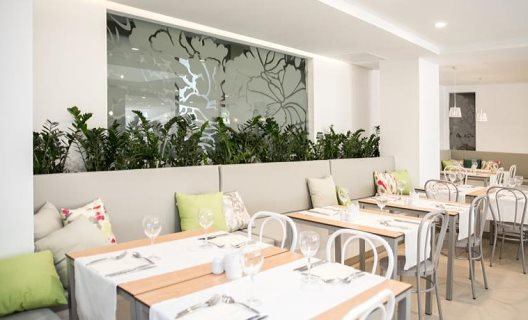 Aparthotel The Anamar Suites