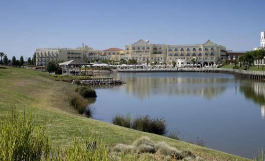 Aparthotel The Lake Resort