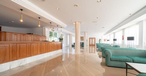 Aparthotel Tropicana