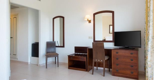 Aparthotel Valentín Son Bou
