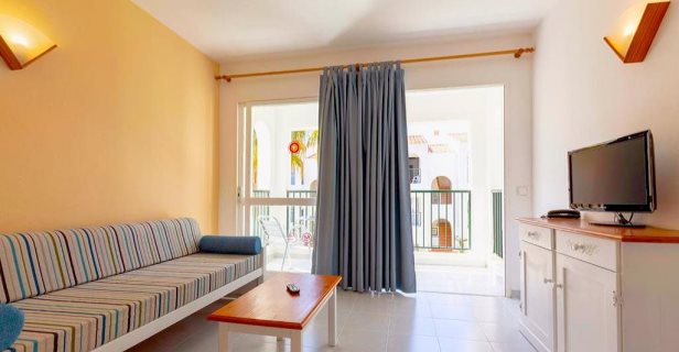 Aparthotel Vibra Caleta Playa
