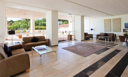 Aparthotel Villa Doris Suites