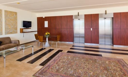 Aparthotel Villa Doris Suites