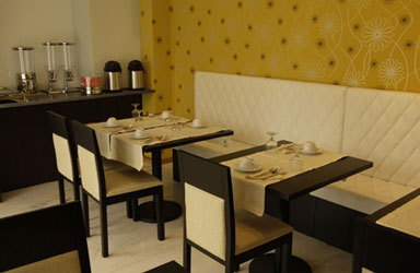 Aparthotel Vitoria Village