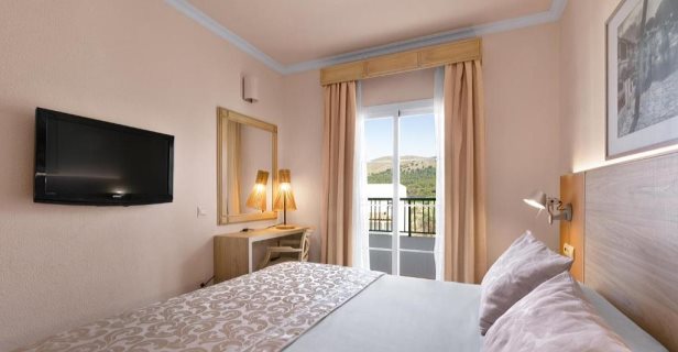 Aparthotel Viva Cala Mesquida Resort Spa