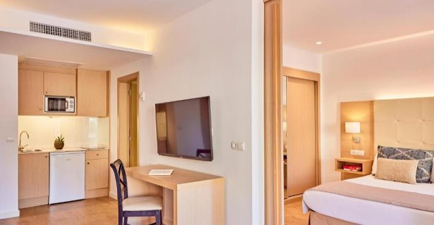 Aparthotel Zafiro Bahía