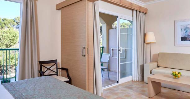 Aparthotel Zafiro Cala Mesquida