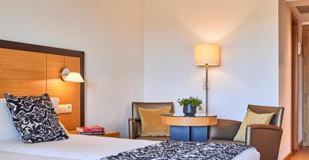 Aparthotel Zafiro Tropic Spa