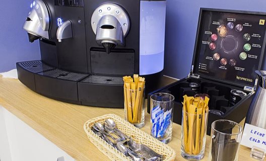 Apartmentos Hostemplo Suites