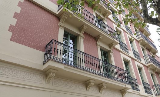 Apartmentos Hostemplo Suites