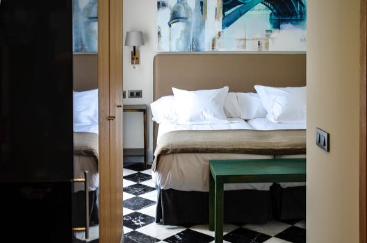 Apartohotel Aguilas 5 Sevilla Suites
