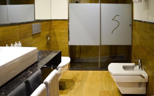 Apartohotel Aguilas 5 Sevilla Suites