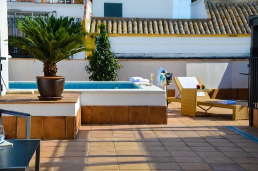 Apartohotel Aguilas 5 Sevilla Suites