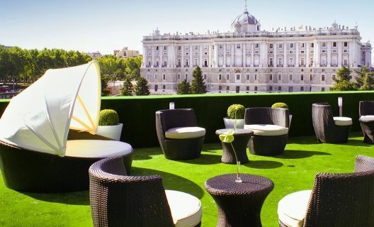 Apartosuite Jardines De Sabatini