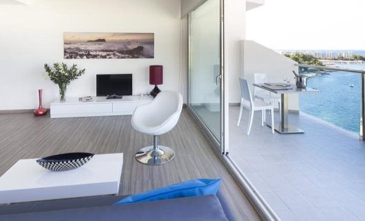 Axelbeach Ibiza Suite Apartments And Beach Club