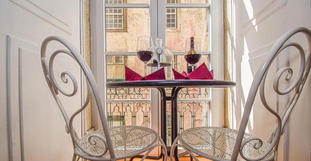 B Lisbon Downtown Suites